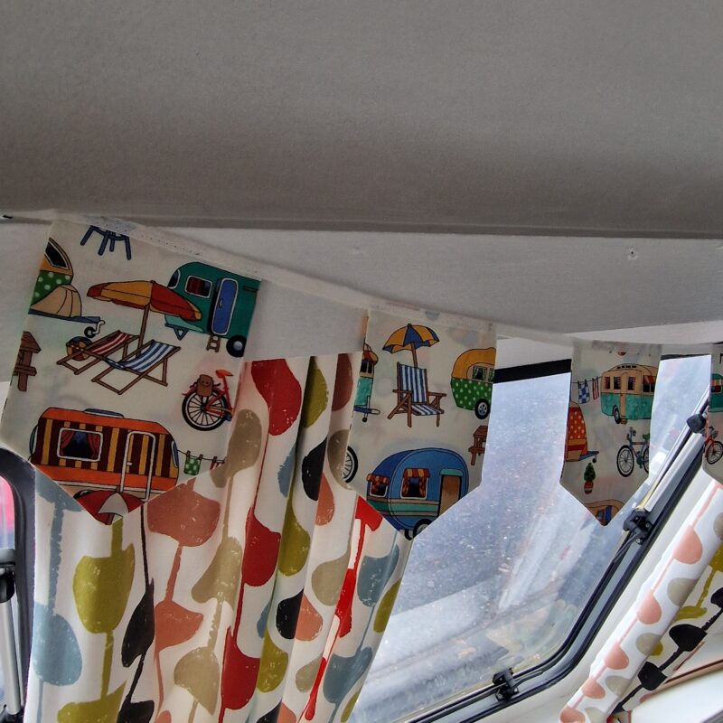 Caravan  Bunting (Spots / Stripes)