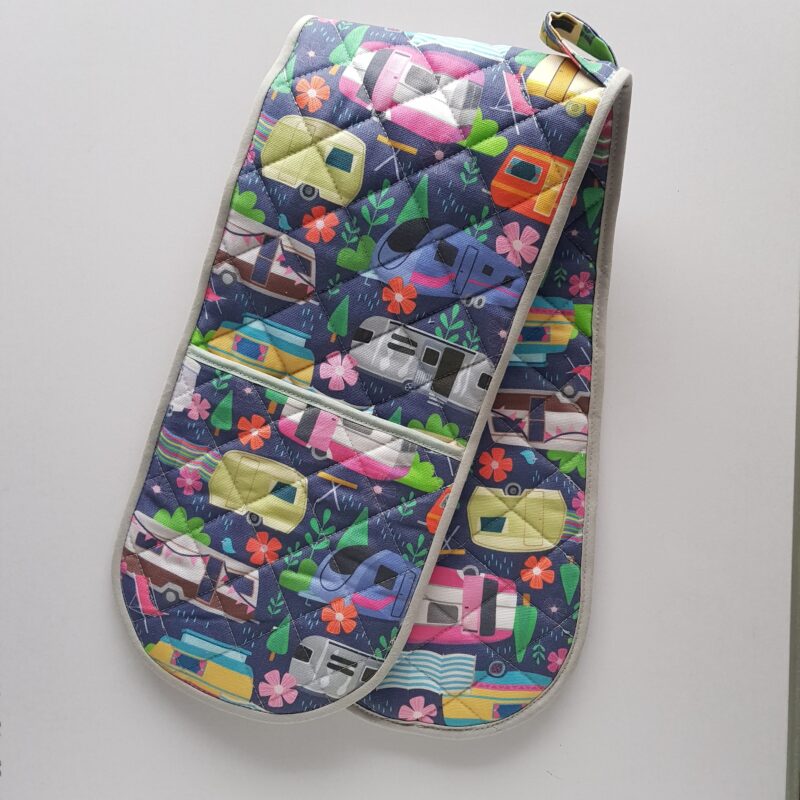 Caravan double-mitt oven glove