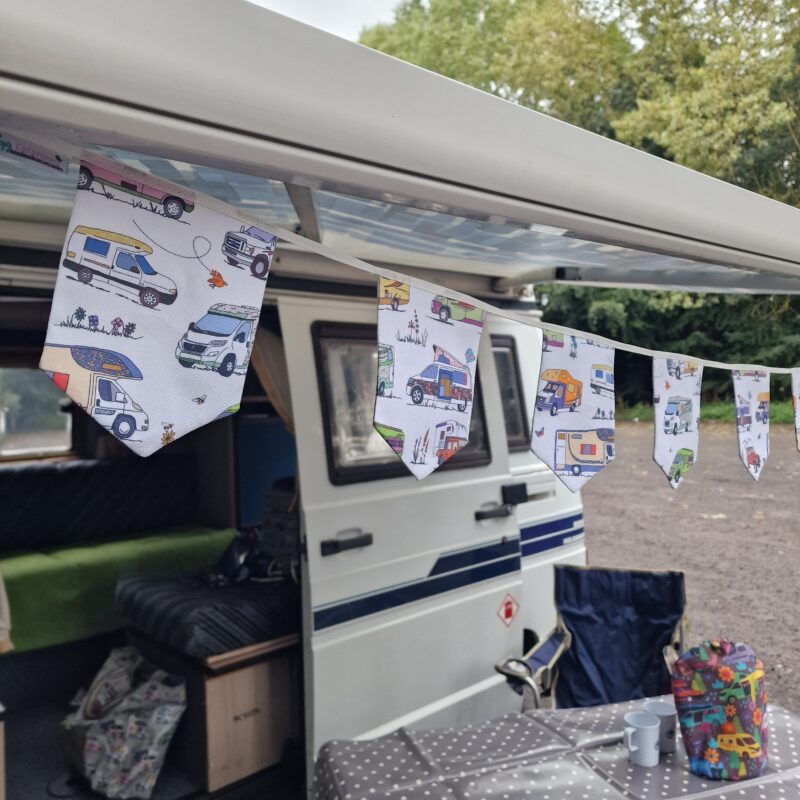 Motorhome Bunting (White)